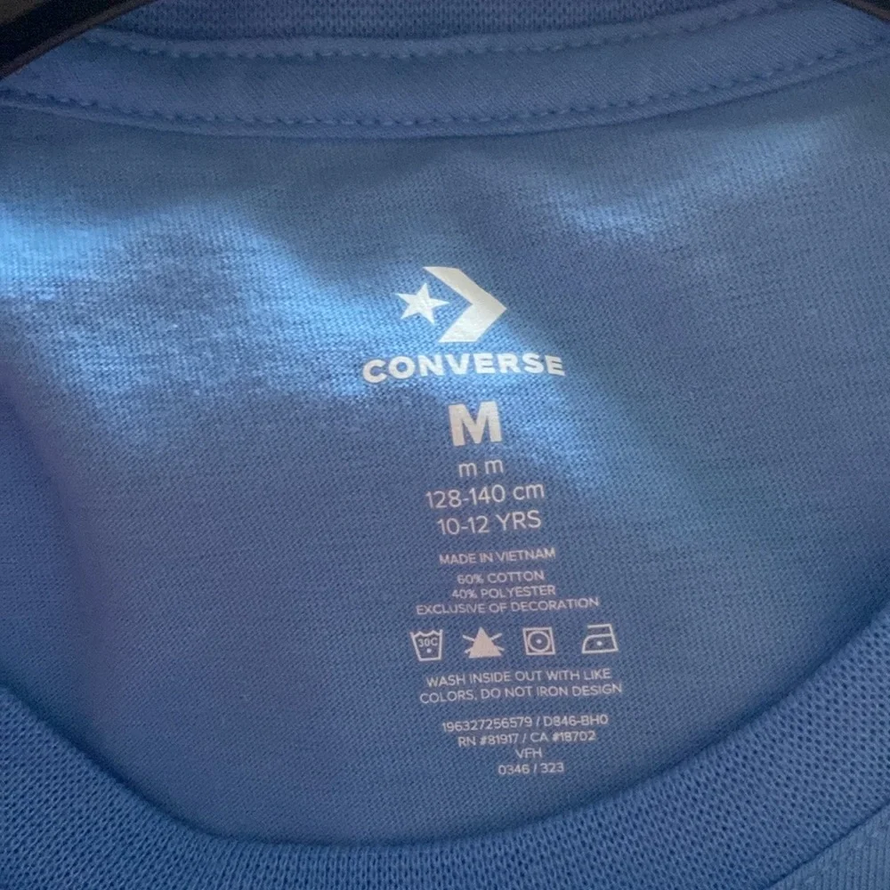 Converse Blue T-shirt Size M (Girls) - Picture 3 of 4